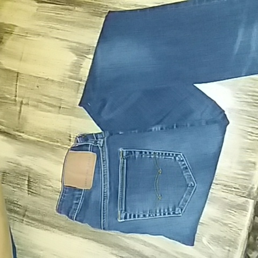 28x32 American Eagle Jeans